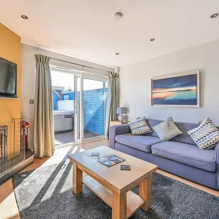 Sandpipers Luxury Hot Tub With 2 Ensuites A Private Sauna & Bbq Terrace Holiday home